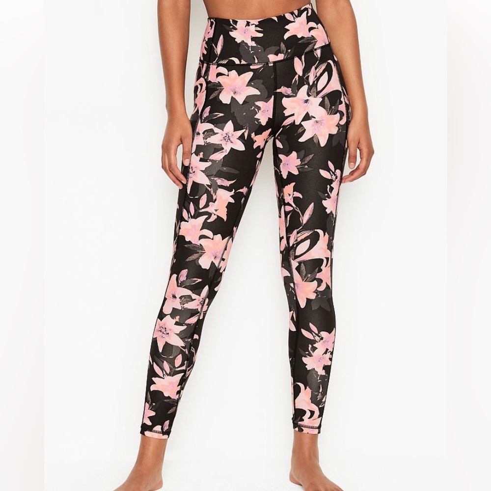 Victoria Secrets Incredible Essential Legging - size 10/inseam 27.5